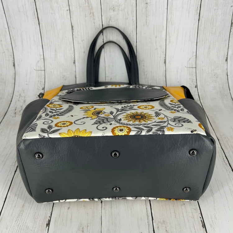 Trailblazer (Floral & Bees)