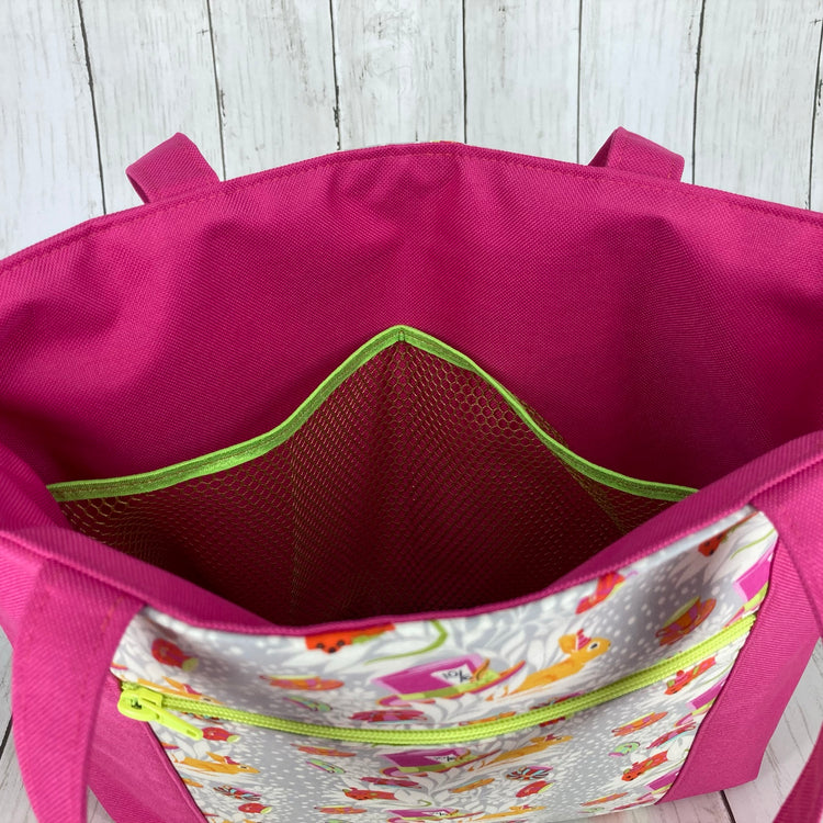 Pelican Tote (Mad Hatter)
