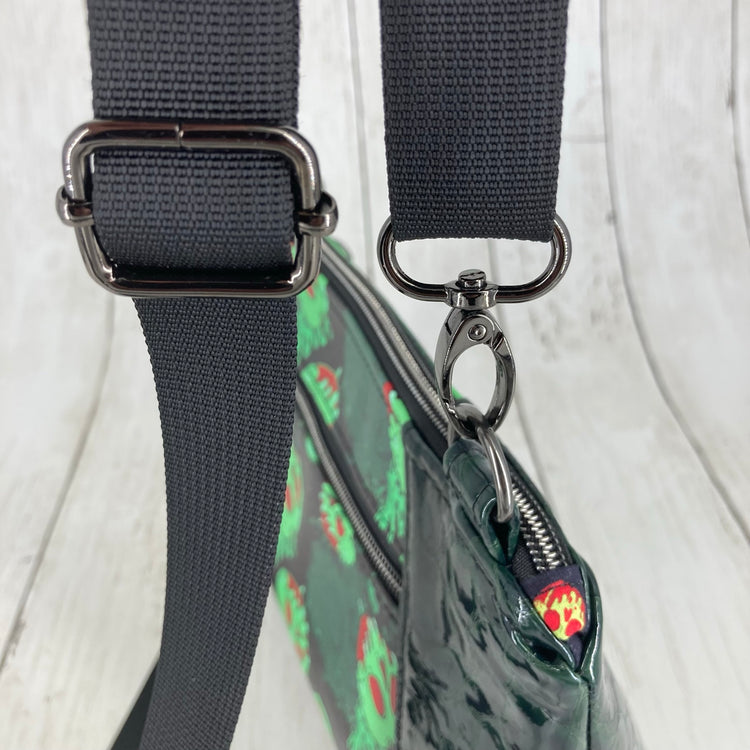 Sunshine Crossbody Purse (Poison Apple)