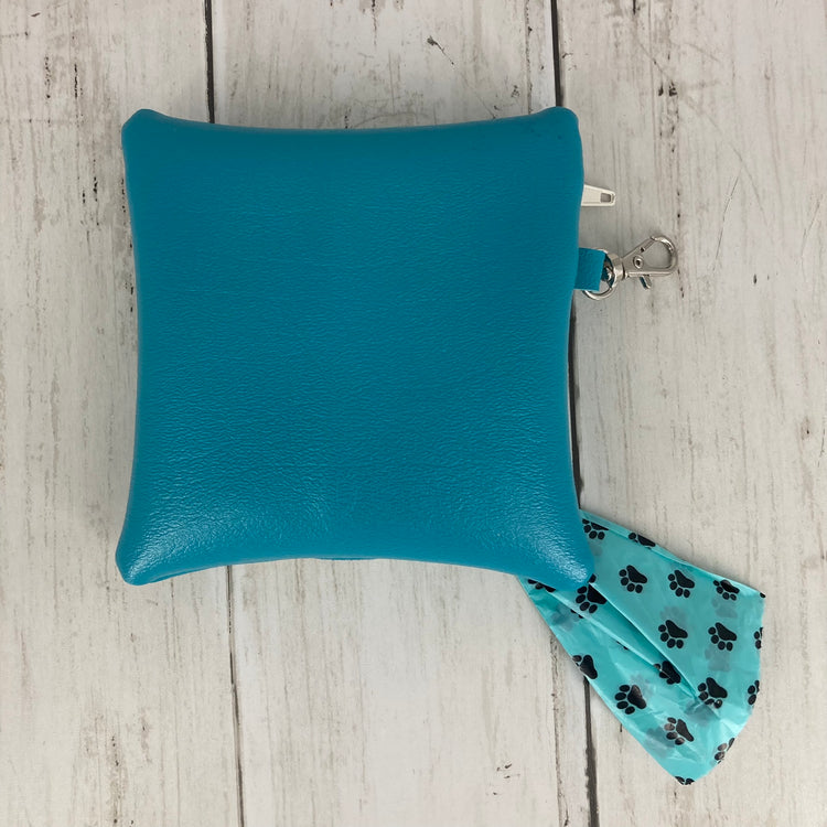 Dog Poo Bag Holder (Chihuahua, Blue Green/White)