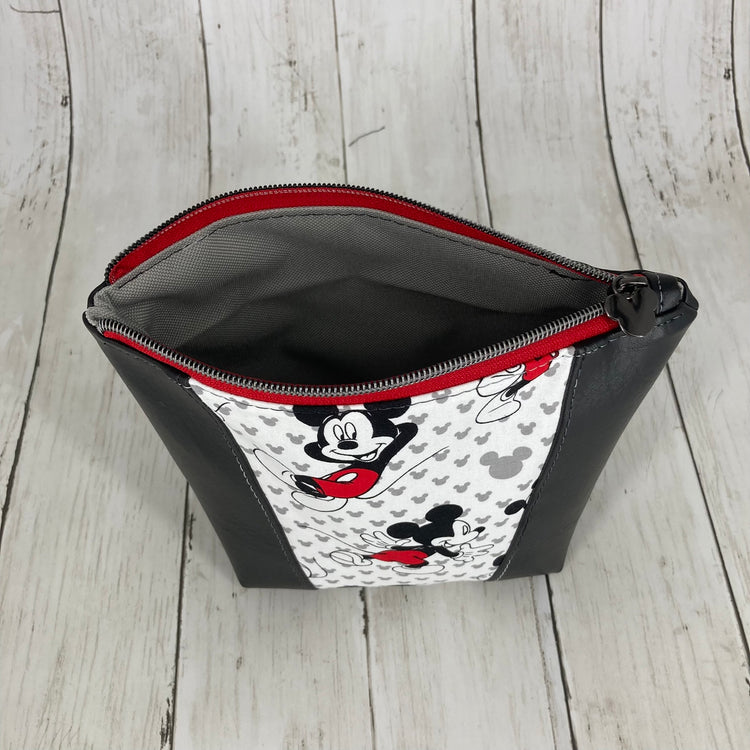 Trash to Treasure Pouch (Mr. Mouse, Black/Grey)