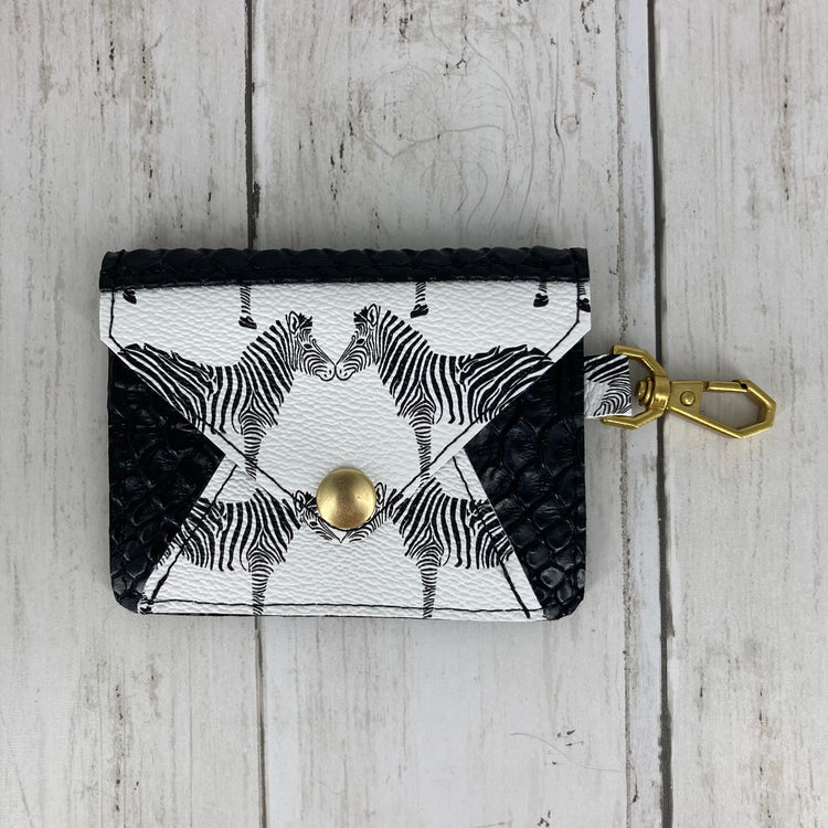 Anna Mini Envelope (Zebra, Gold)