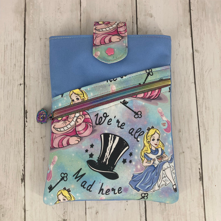 Book Sleeve With Pockets (Alice in Wonderland)