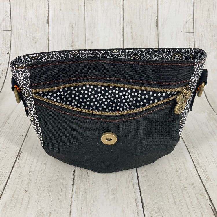 Acacia Crossbody Bag (Halloween Mouse)