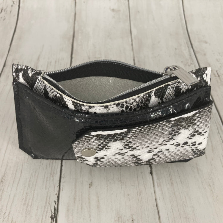 Purse Pal (B&W Snakeskin, Wide Strap)