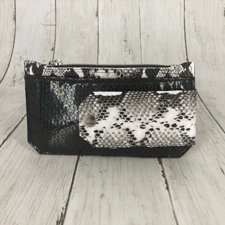 Purse Pal (B&W Snakeskin, Wide Strap)