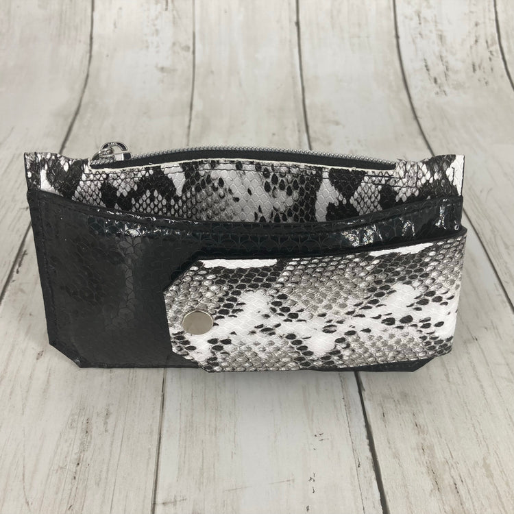 Purse Pal (B&W Snakeskin, Wide Strap)