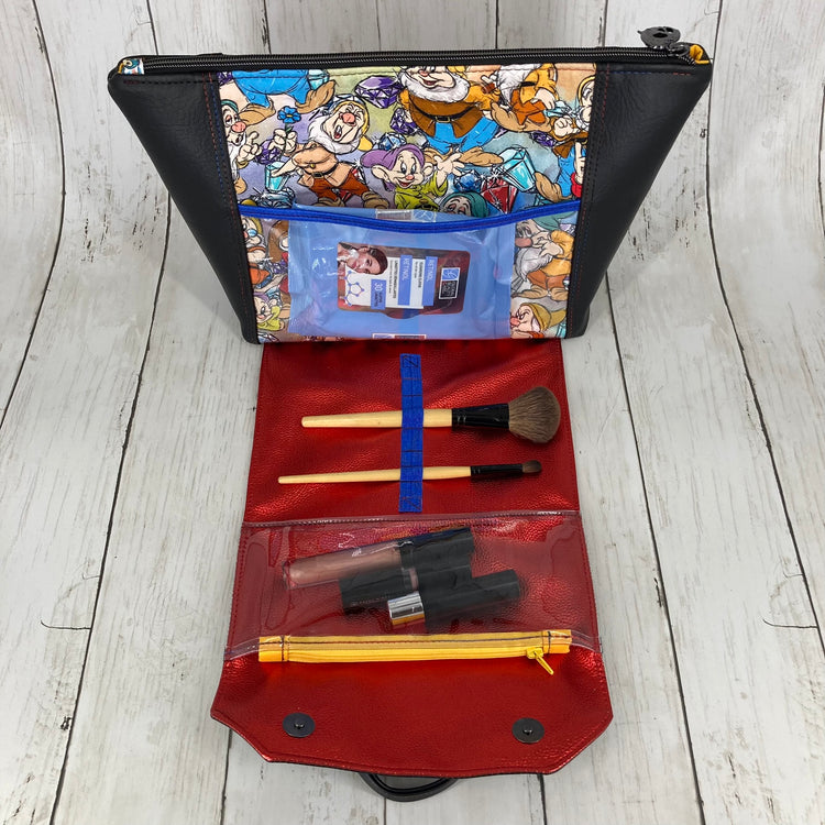 Bomb Dot Com Beauty Bag (Snow White & Dwarfs)