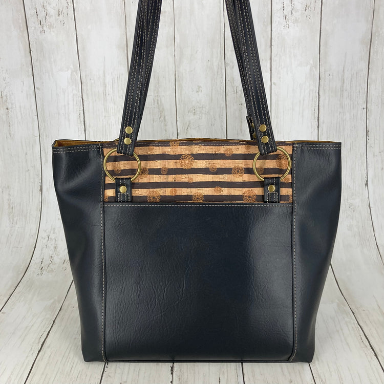 Muerqo Tote (Black & Striped Cork)