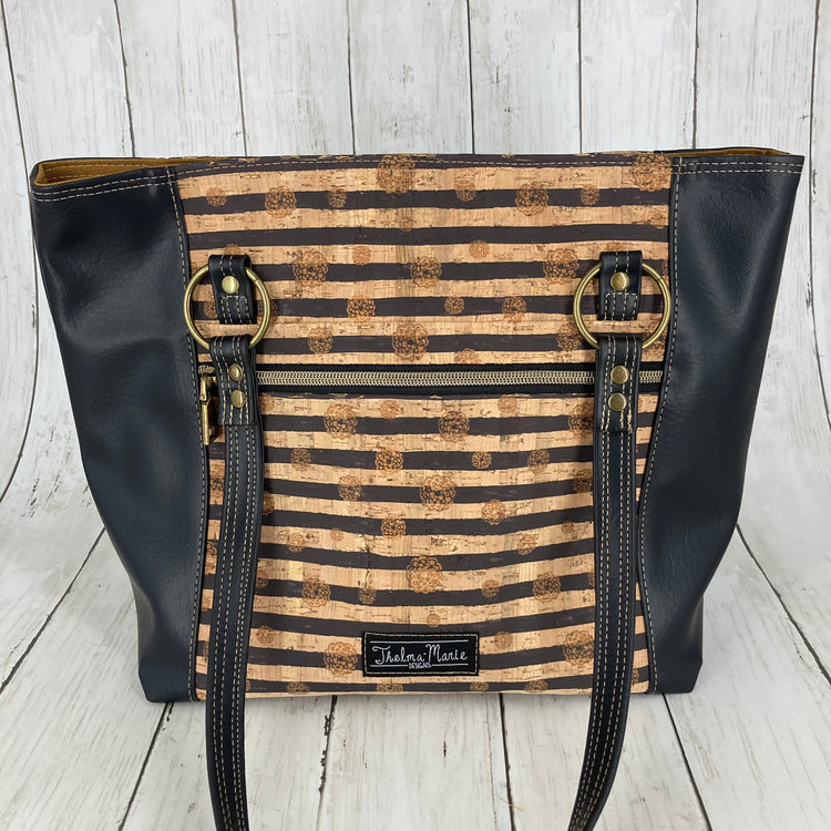 Muerqo Tote (Black & Striped Cork)